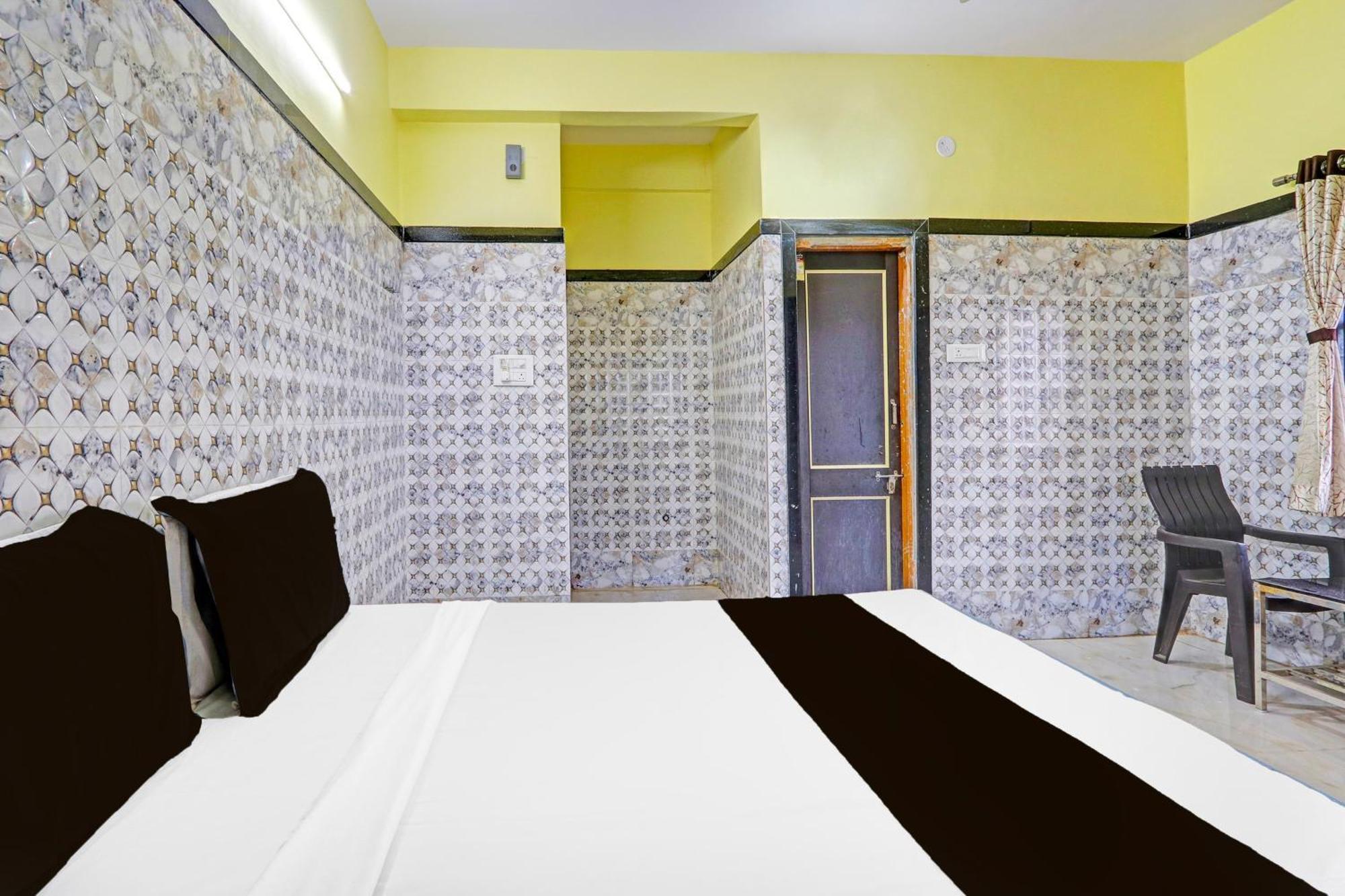 Hotel O Pankaj Hotel & Lodge Gangapur  Buitenkant foto