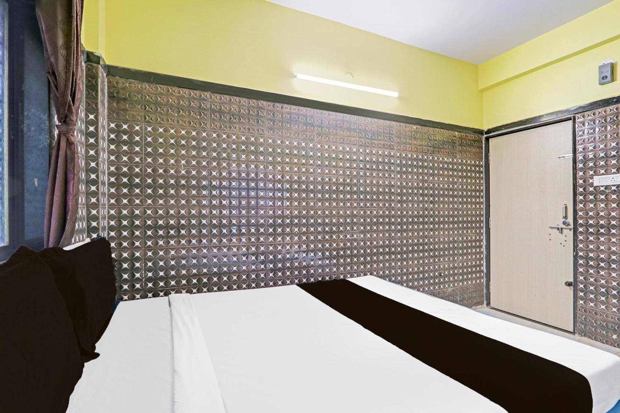 Hotel O Pankaj Hotel & Lodge Gangapur  Buitenkant foto