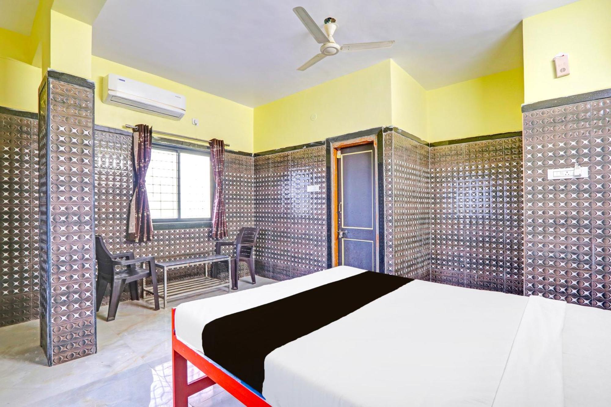 Hotel O Pankaj Hotel & Lodge Gangapur  Buitenkant foto